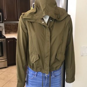 Forever 21  jacket crop army green zip hoodie